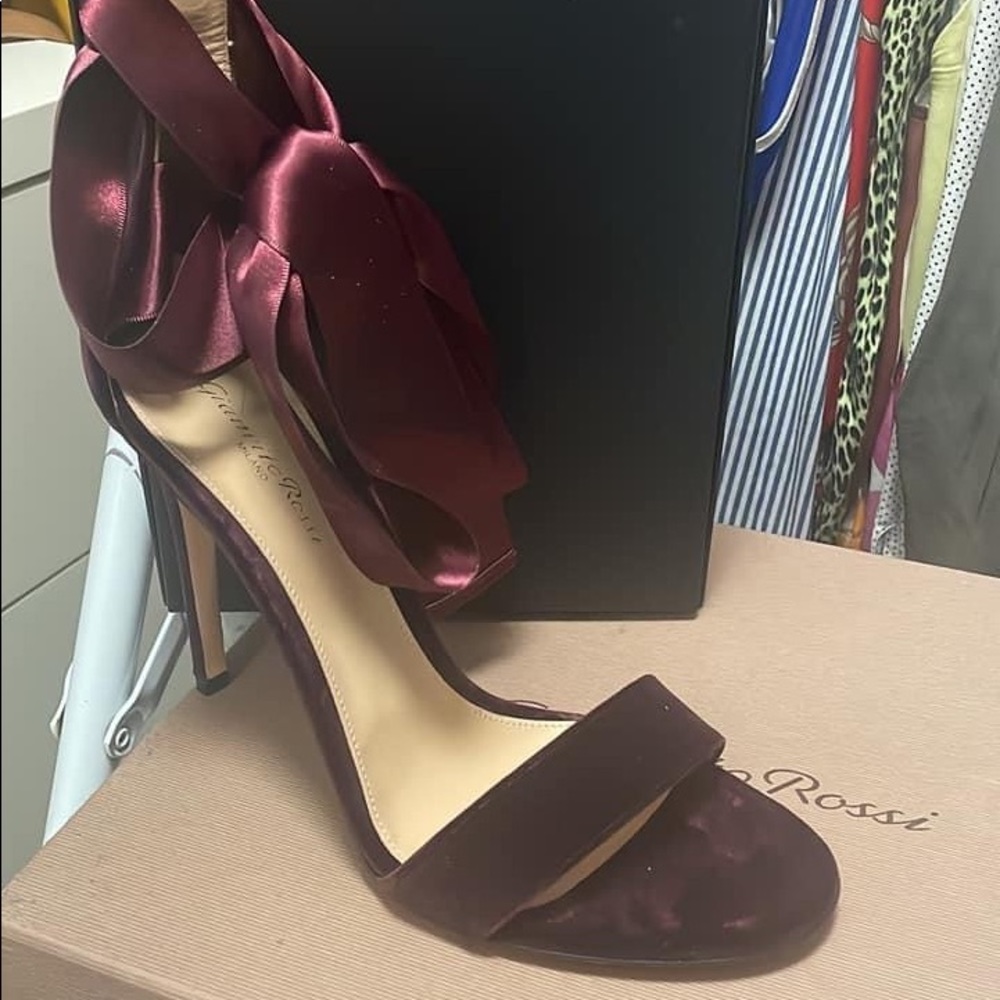 Brand New Gianvitto Rossi sandals